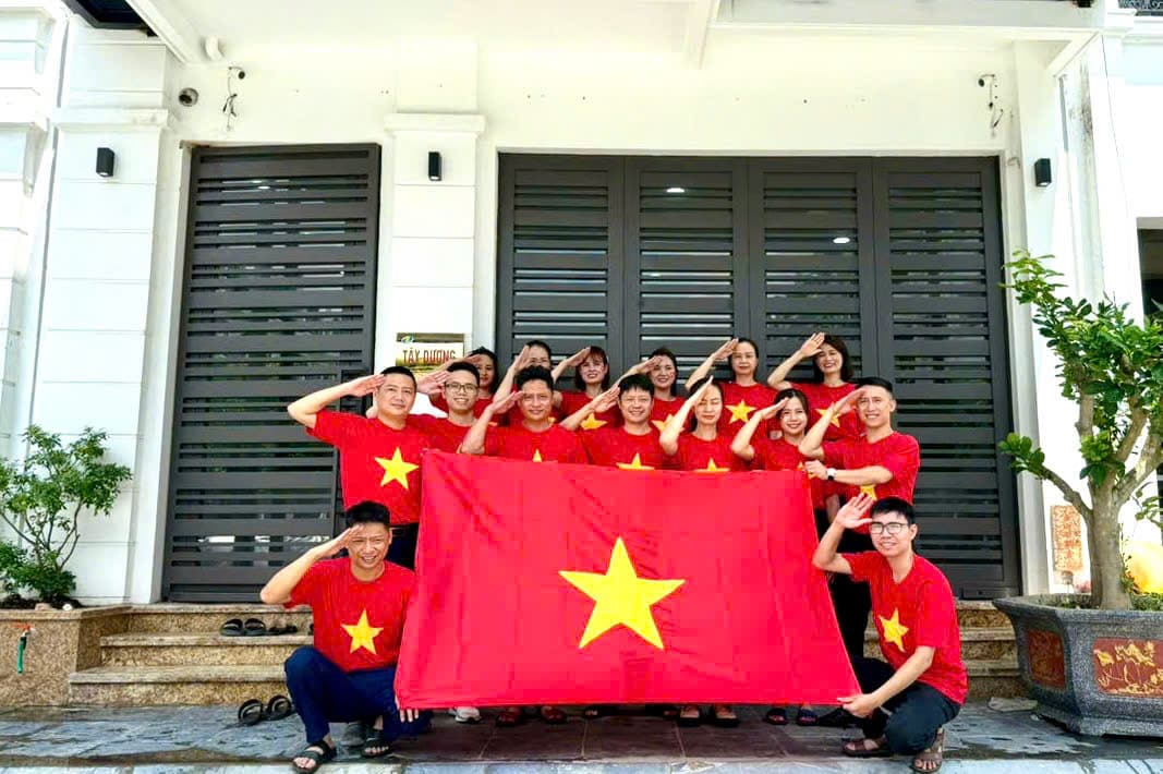 Tưng Bừng Đón Mừng 80 Năm Quốc Khánh